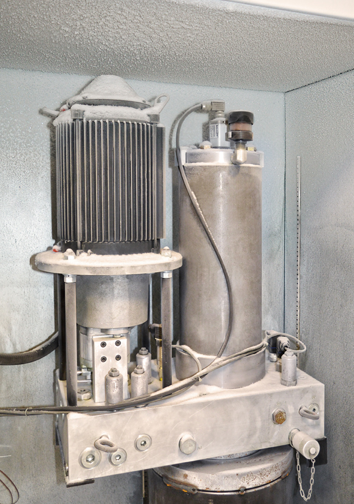 Electro-Hydraulic Actuator in Low Temperature Test Chamber